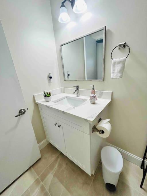 Villa Vintage Family Scape + Heated Pool&Discount à Tampa Extérieur photo